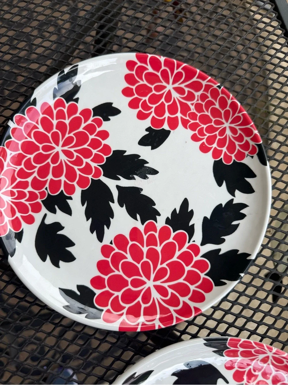 4 Bright& Beautiful Better Homes & Gardens 8.5” Floral Melamine Lunch Plates